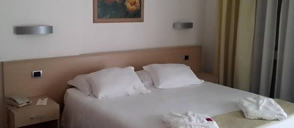 Park Hotel Mondovi Ngoại thất bức ảnh